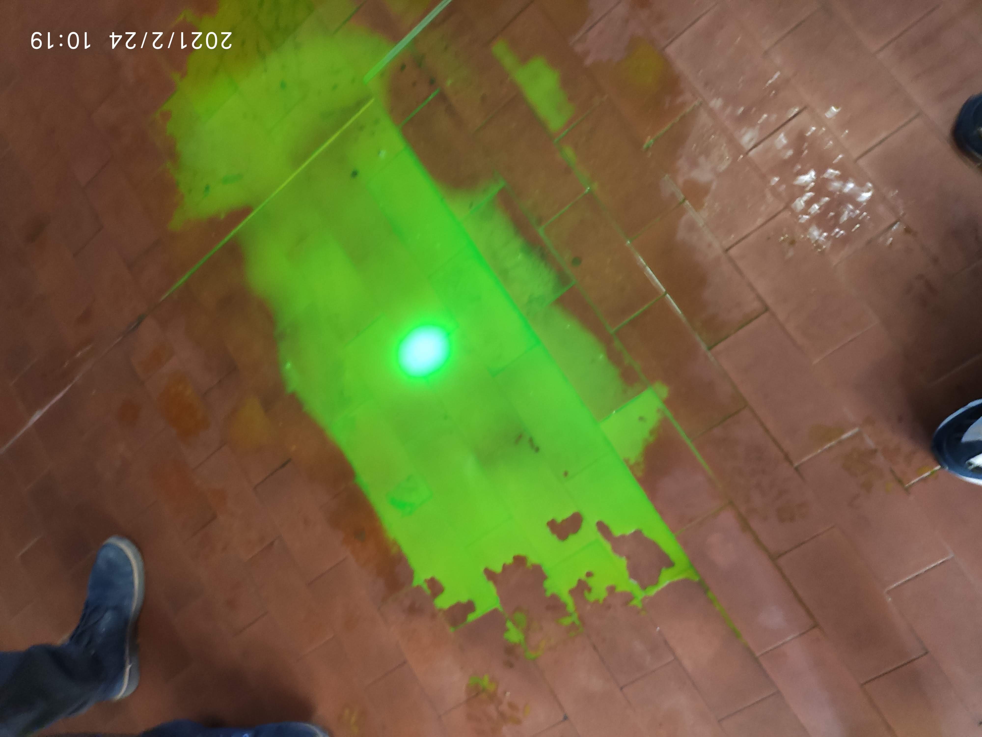 Individuazione danno con liquido tracciante UV